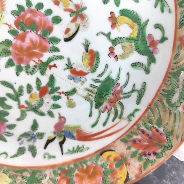 Antiguo plato Cantón de porcelana con soporte, circa 1850 - imagen 2