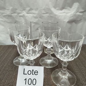 Lote anterior: Juego de 4 Copas de Vino Talladas