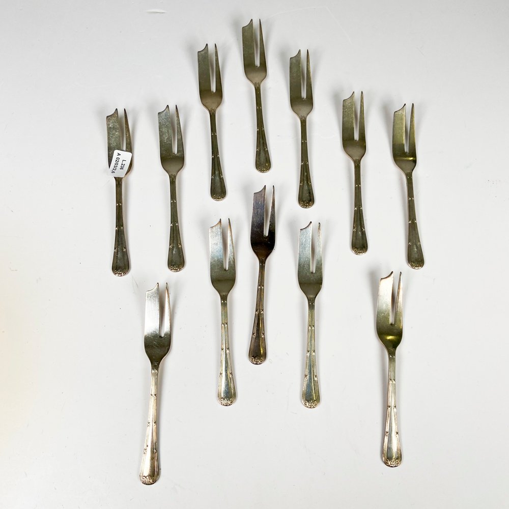 Lote siguiente: Set de tenedores postre en metal Elkington