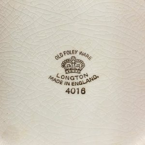 Dos Piezas de Porcelana Inglesa Floral Old Foley, Plato y Ensaladera - imagen 5