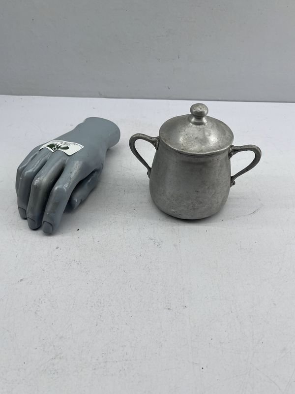 Azucarera de Aluminio "Fuaye" con Tapa