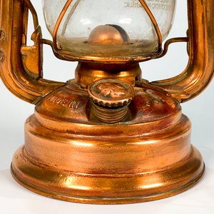 Farol a Queroseno Alemán Vintage en Chapa Cobreada con Pantalla de Vidrio - imagen 4