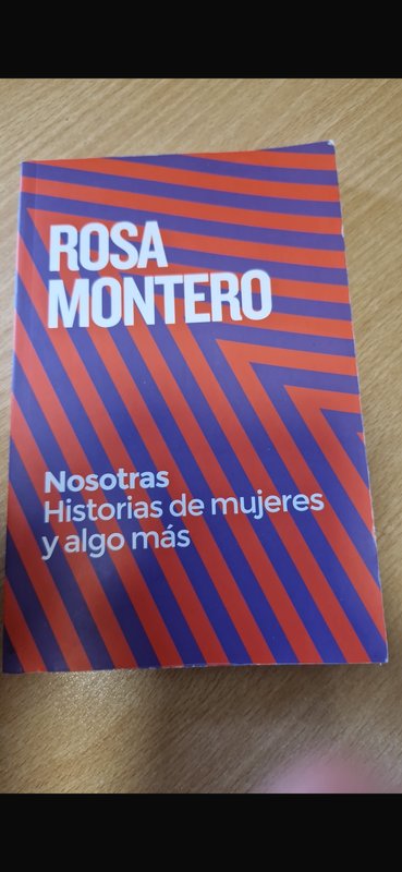 Lote siguiente: Libro: Nosotras. Historias de Mujeres y algo más