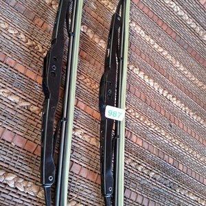 Lote siguiente: Juego de 2 escobillas de limpiaparabrisas Haima