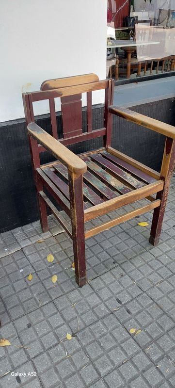 Sillon de sala en madera de 1 cuerpo en buen estado - imagen 2