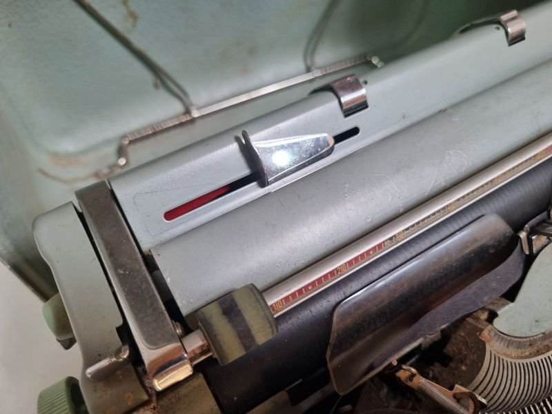 Maquina De Escribir Clásica Funcionando Bien - imagen 7