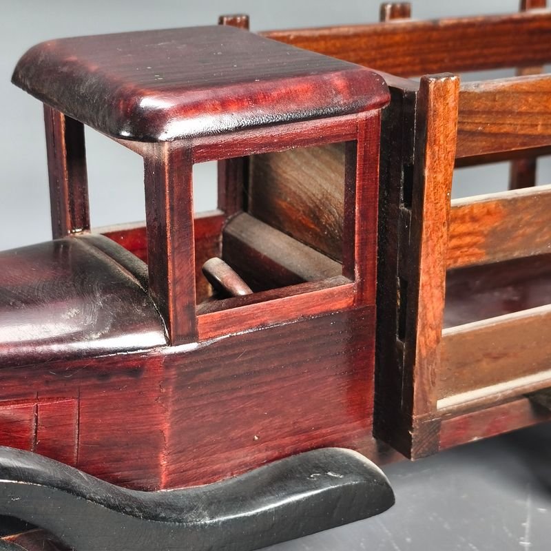 Modelo de Camión Ford en Escala 1/14 en Madera - imagen 3