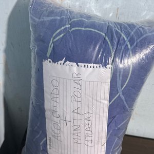 Lote anterior: Acolchado y Manta Polar Azul con Estampado Geométrico