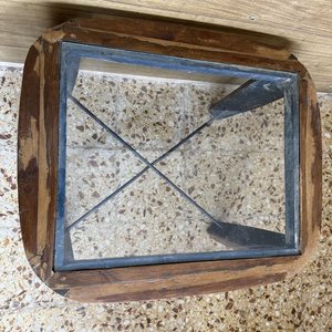 Mesa Auxiliar o de Centro de Madera con Tapa de Vidrio y Refuerzo Metálico - imagen 6