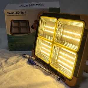 Foco LED Solar Recargable Multifunción con Valijas, Nuevo en Caja - imagen 5