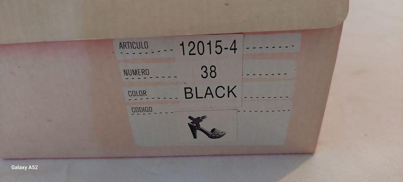 Zapatos de tacón alto negro - imagen 4