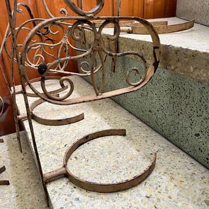 7 Soportes para Macetas de Hierro Forjado Estilo Vintage - imagen 2