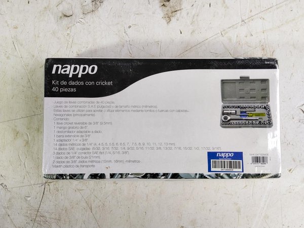 Juego de Dados Nappo de 40 Piezas con Cricket y Maletín - imagen 1