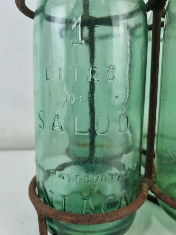 Botellas de Leche Antiguas con Soporte - imagen 2