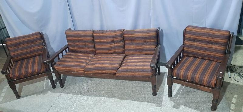 Juego de Living de Madera con Sillones y Sofá