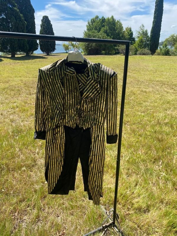 Item 892660 - Image 1