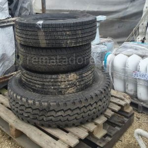 Lote anterior: Juego de 4 Llantas con Cubiertas Usadas
