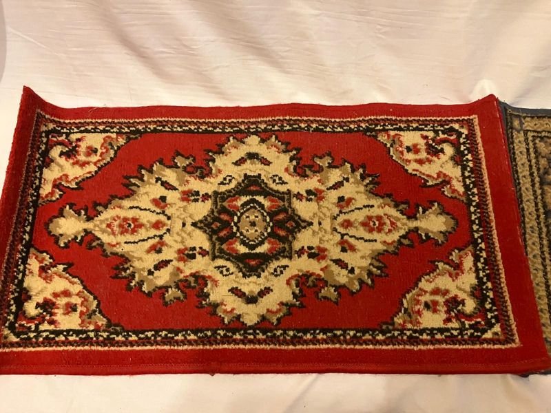 Lote de Tres Alfombras Decorativas