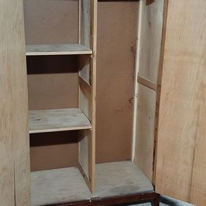 Ropero de Madera Enchapada con Dos Puertas - imagen 2