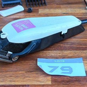 Cortadora de Pelo Wahl USA Precision con Accesorios y Peines - imagen 2