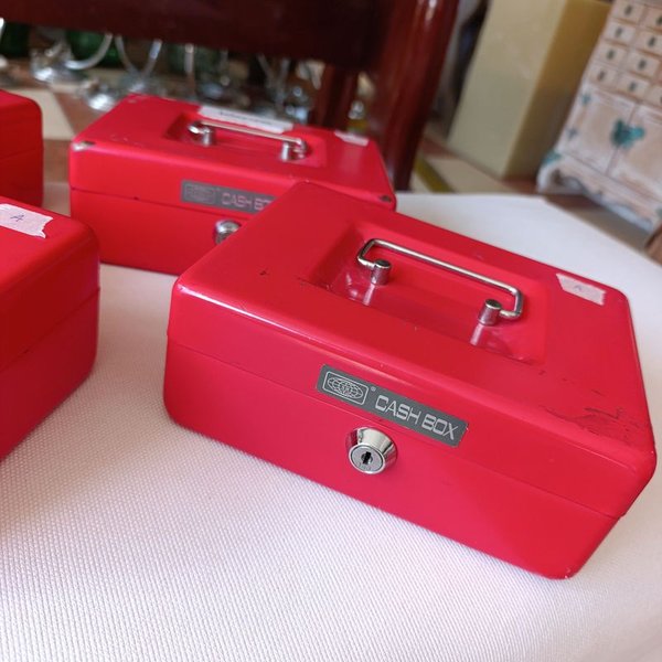 Caja de Dinero con Asa y Cerradura sin Llave - imagen 4