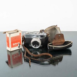 Lote anterior: Cámara Minolta AL-F con Estuche y Flash National PE-145
