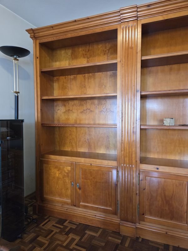 Excepcional biblioteca doble con bar extraíble desde su centro - imagen 6