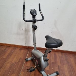 Bicicleta fija de ejercicio Winner con marcador digital - imagen 2