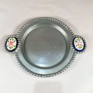 Lote anterior: Centro de Peltre con Asas de Cerámica Decoradas con Flores