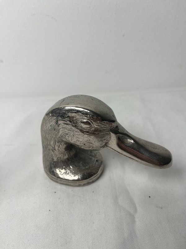 Lote anterior: Destapador de Agua con Figura de Pato