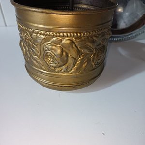 Bandeja de Metal Plateado, Porta Maceta de Bronce y Cúpula de Lámpara - imagen 2