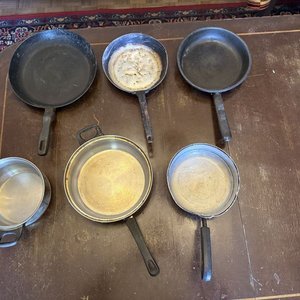 Piezas de Cocina: Ollas y Sartenes Funcionales con Uso - imagen 1
