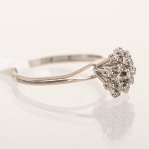 Anillo de Oro 18k con Brillantes - imagen 2