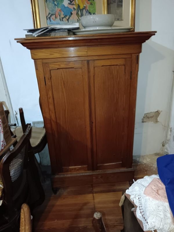 Mueble en roble con estantes de excelente calidad - imagen 1