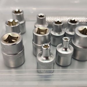 Juego de 12 Bocallaves Torx Hembra con Matraca Articulada 3/8" - imagen 2