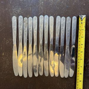 Juego de 11 Cuchillos de Mesa Eiko Inox con Diseño de Hojas - imagen 4