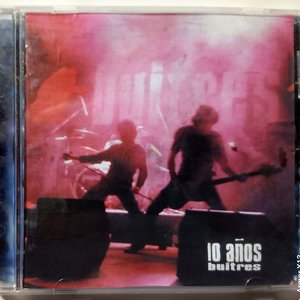 Lote anterior: BUITRES: "10 Años" CD Industria Argentina, Bizarro Records, Año 2000.