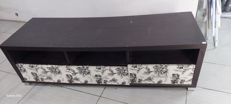 Lote anterior: Mueble bajo de 3 cajones en MDF
