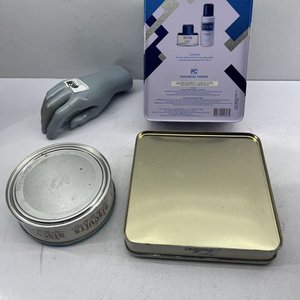 Lote de 3 latas antiguas con publicidades: Biscuits, Truffino y Kevin Spirit - imagen 2