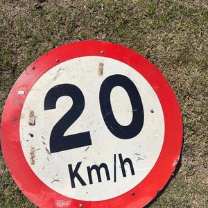 Cartel de señalización de 20 km/h - imagen 2