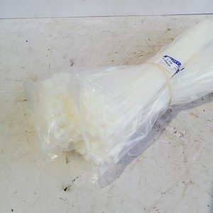 5 Paquetes de Precintos de Nylon 5x350 mm - imagen 3