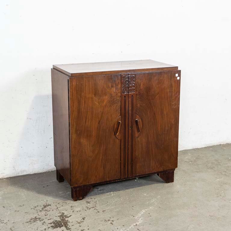 Item 2106202 - Image 0