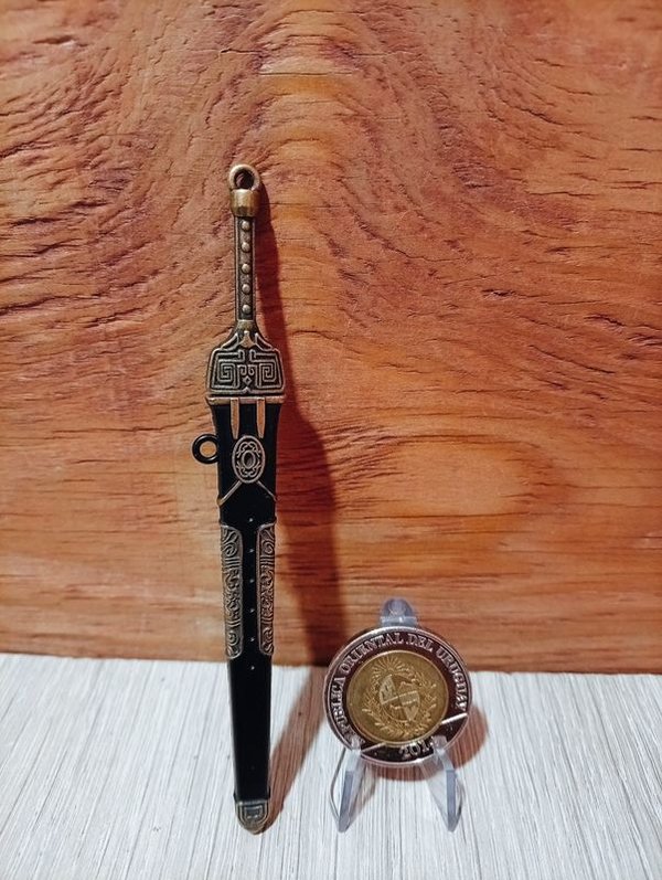 Espada China Jian Miniatura o Abrecartas en Metal - 12 cm - imagen 1