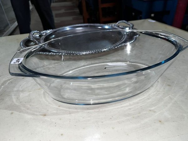 Juego de 3 Fuentes para Mesa: 1 de Vidrio y 2 Bandejas Metálicas