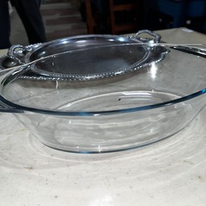 Lote anterior: Juego de 3 Fuentes para Mesa: 1 de Vidrio y 2 Bandejas Metálicas