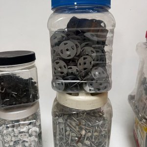 Lote de Bollones, Clavos, Uniones y Materiales de Ferretería Varios - imagen 5