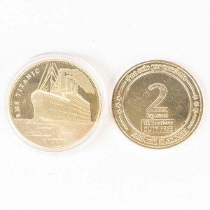 Medalla Conmemorativa del Titanic y Ficha Descuento Aeropuerto Frankfurt - imagen 2
