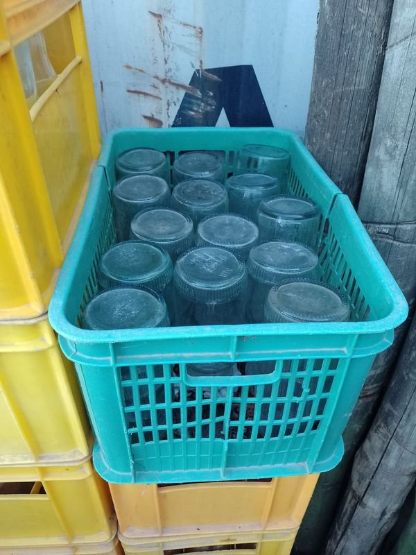 Contenedores de plástico y botellas de vidrio para almacenamiento - imagen 4