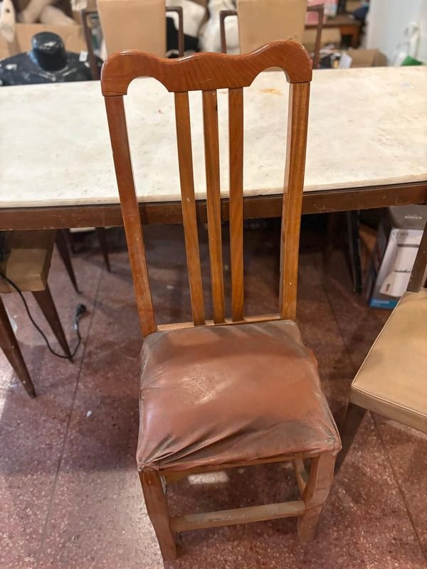 Juego de comedor de madera y marmol con 5 sillas - imagen 6