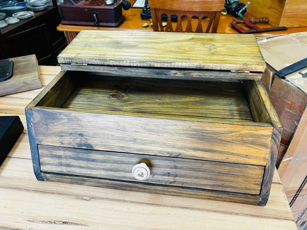 Cubertera de mesa en pino - Análisis detallado - imagen 3